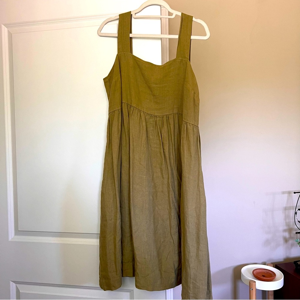 Linenfox summer dress in olive size M